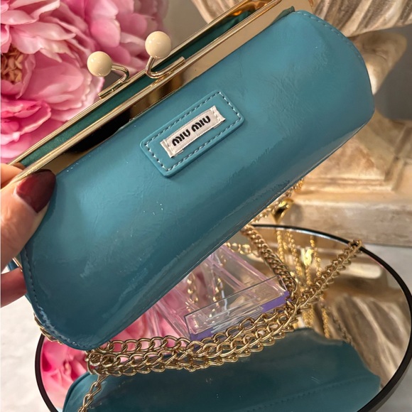 Miu Miu Turquoise Patent Leather kiss lock Clutch with crossbody strap NIB - Picture 11 of 14